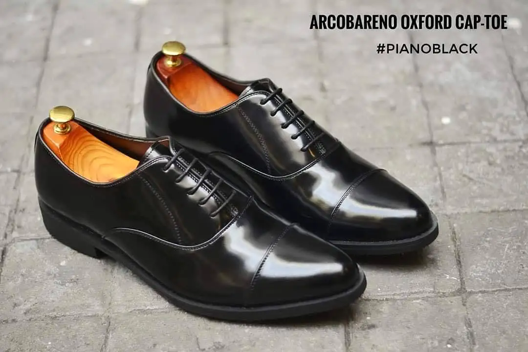 502-1 Oxford PianoBlack x Black Soles