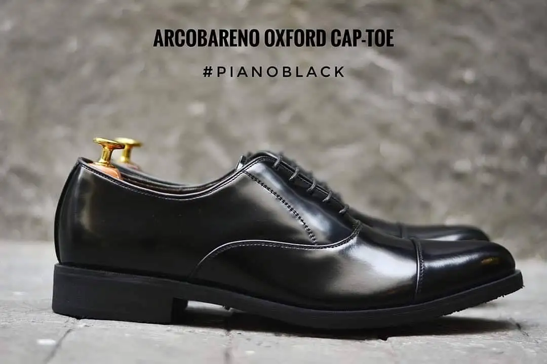 502-1 Oxford PianoBlack x Black Soles