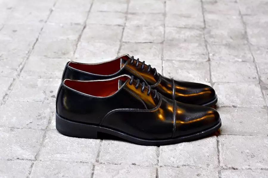 502-1 Oxford PianoBlack x Black Soles