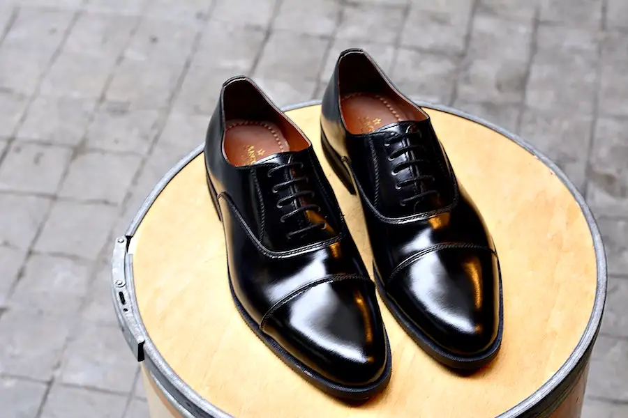 502-1 Oxford PianoBlack x Black Soles