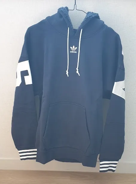 adidas  |Long Sleeves Hoodies & Sweatshirts