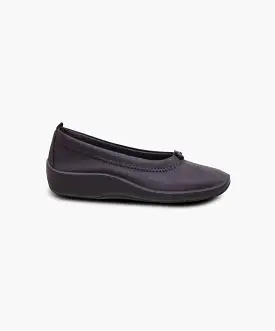 Arcopedico L1 Black Slip On Shoes