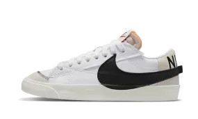 Blazer Low 77 Jumbo White Black Sail