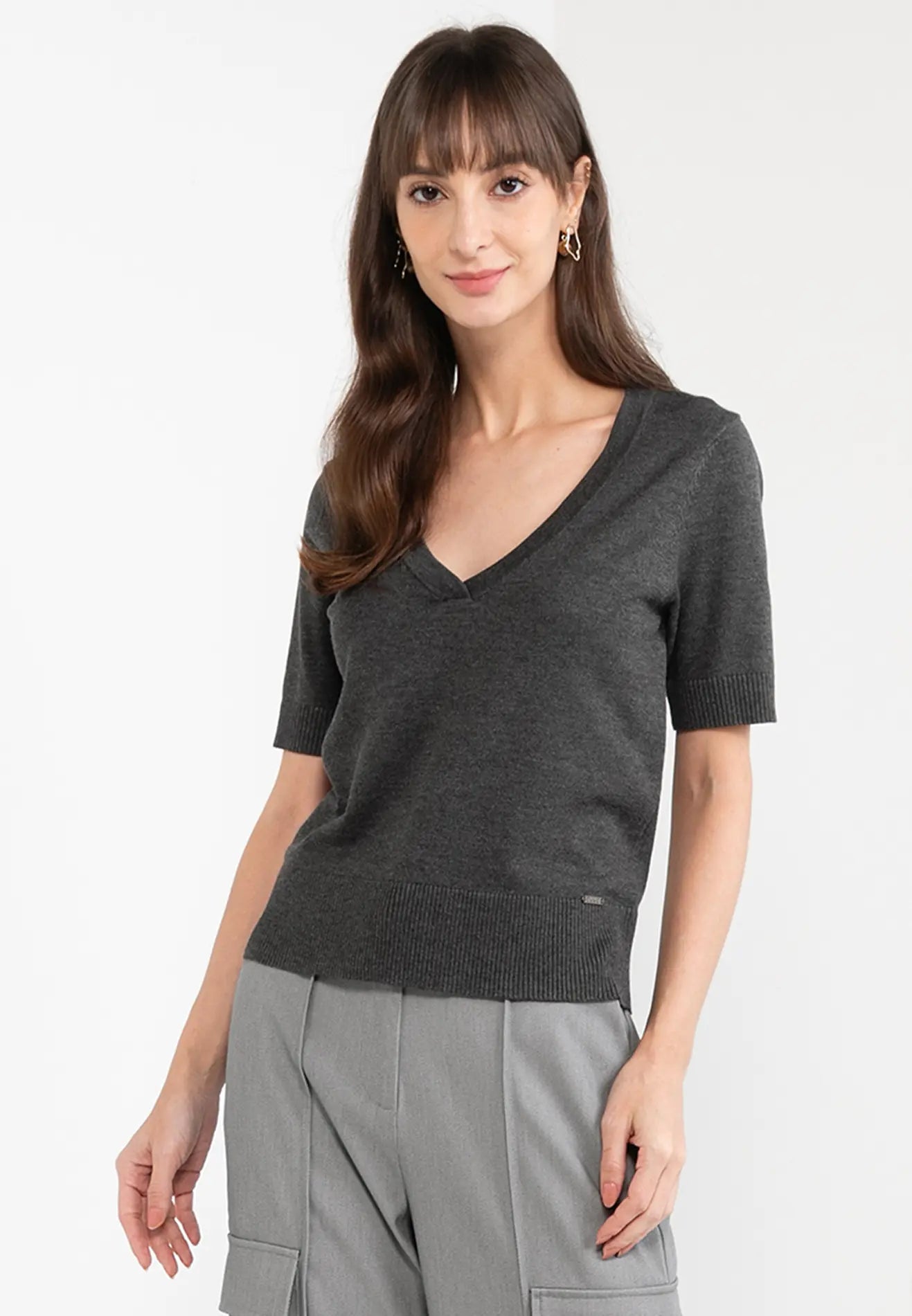 ELLE Apparel V-Neck Short Sleeves Basic Knitted Top