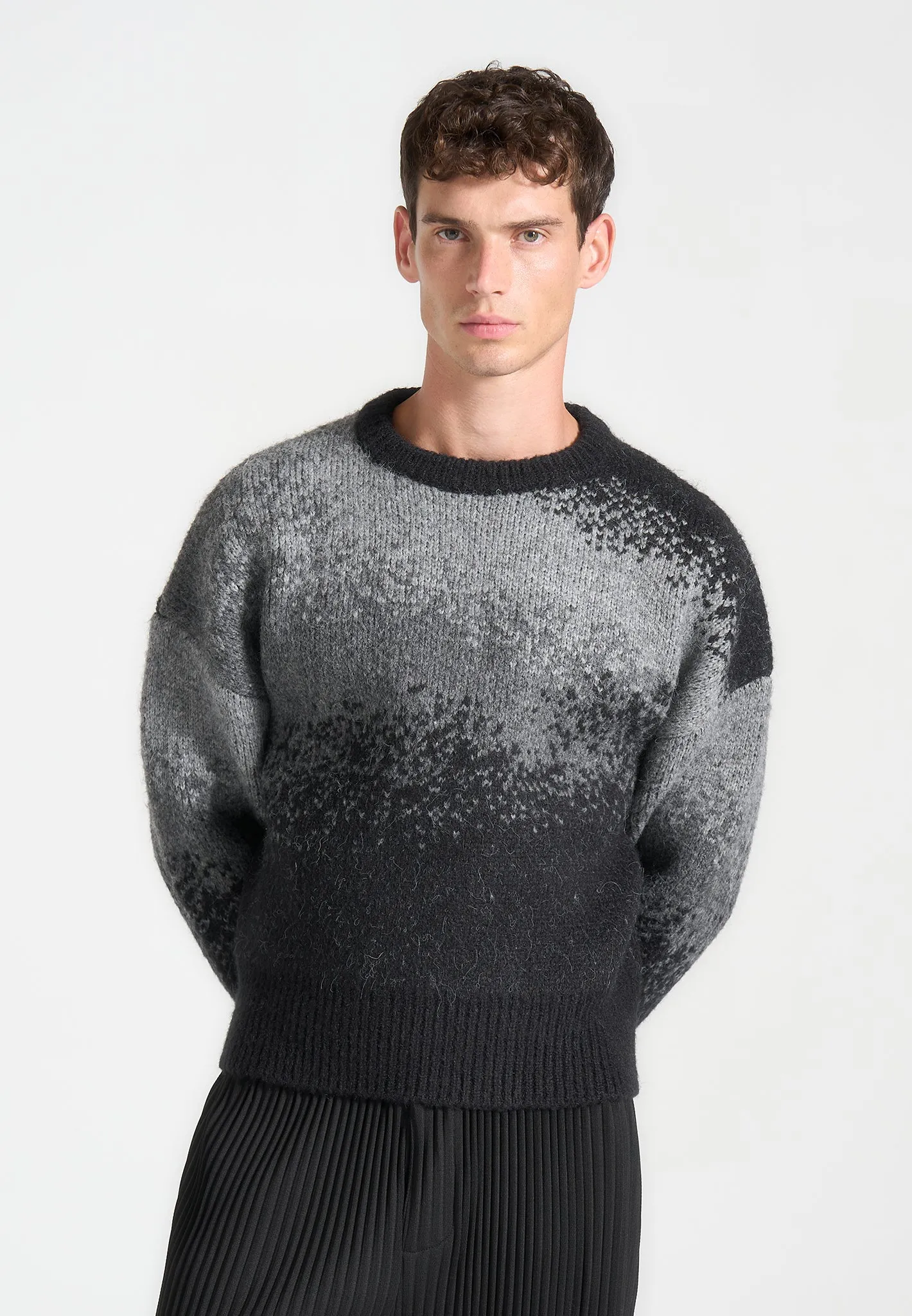 Ombré Knit Crewneck Sweater - Grey