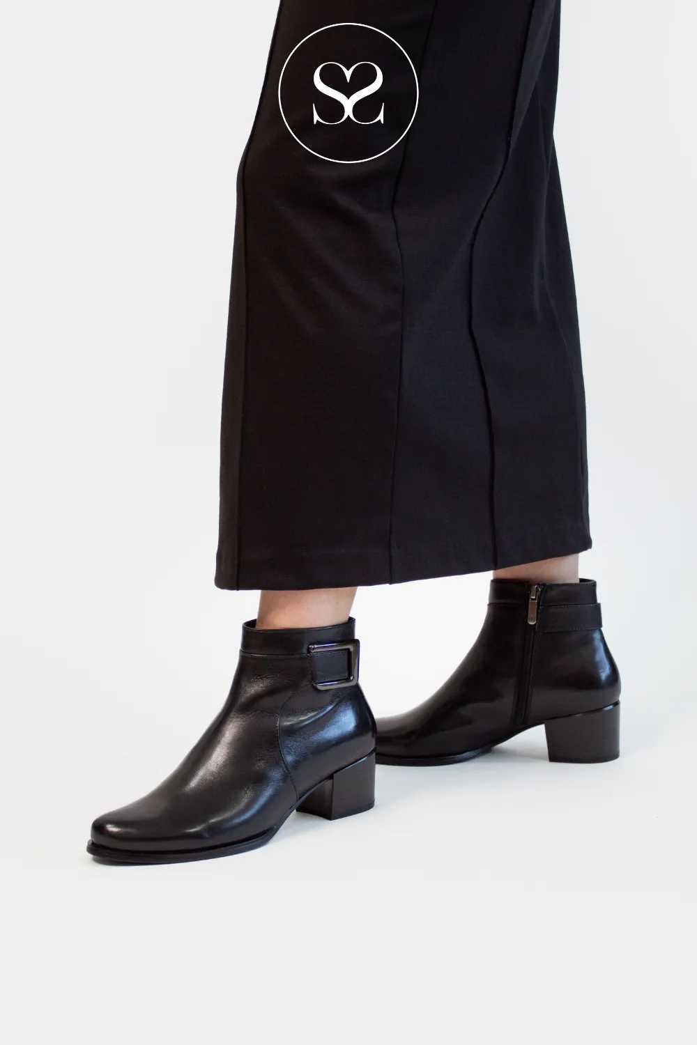 REGARDE LE CIEL JOLENE-27 BLACK BLOCK HEEL ANKLE BOOTS