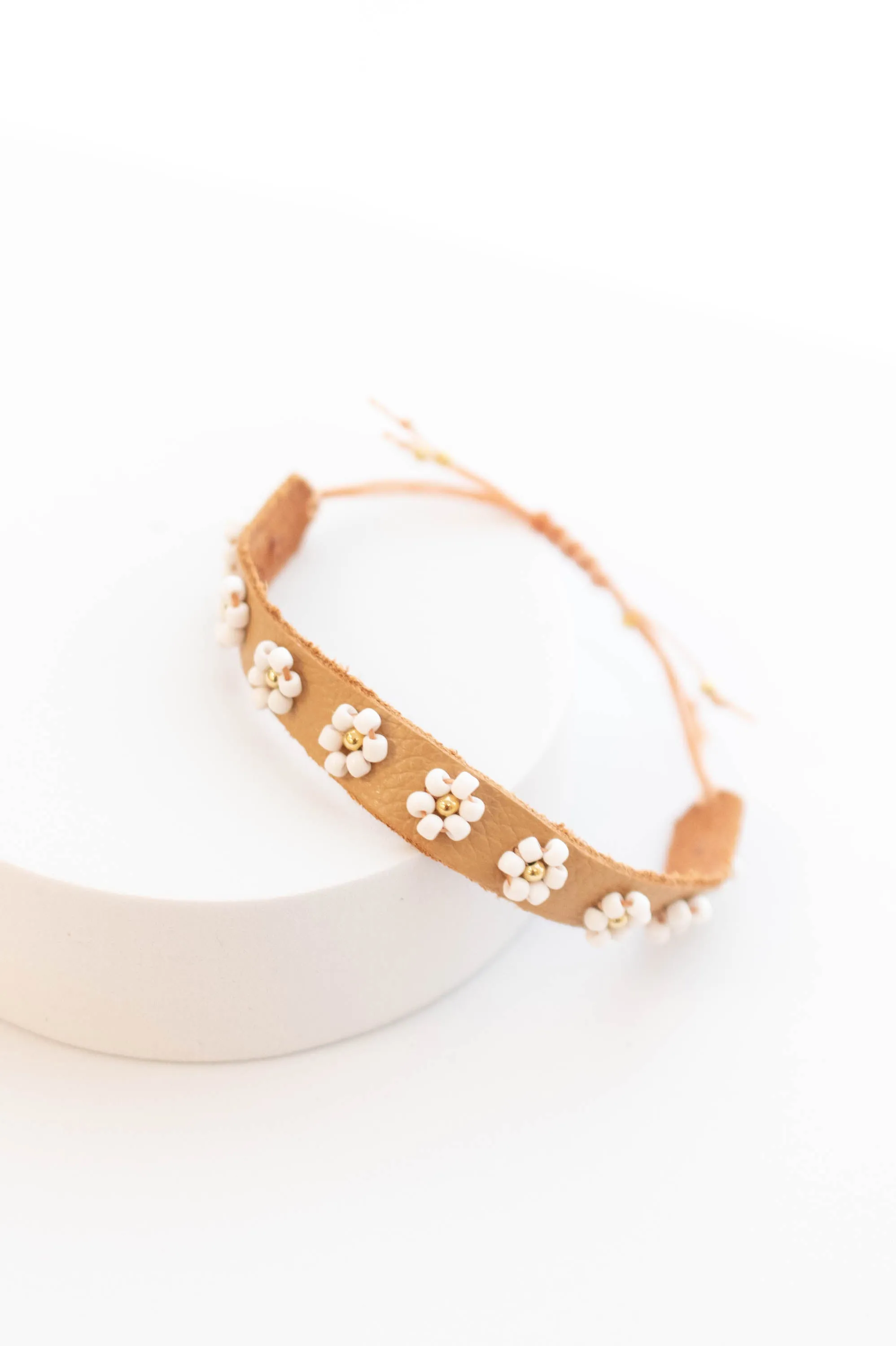 Suede Sands Bracelet, White