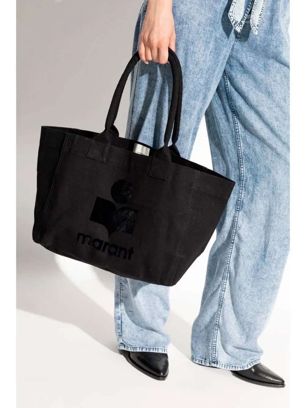 Yenky Tote bag